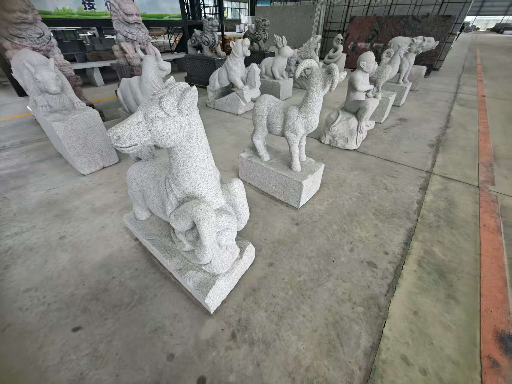 张掖芝麻白雕刻 十二生肖 异形雕刻
