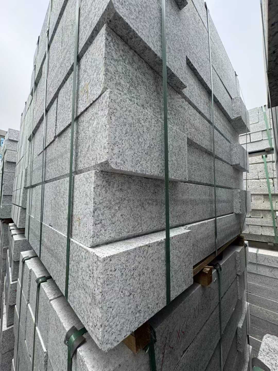 张掖芝麻白路牙石 马路牙子