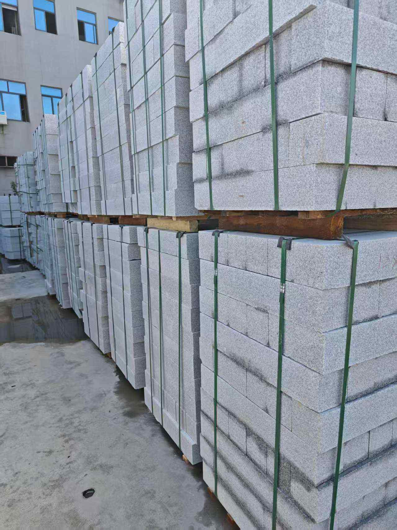 张掖芝麻白路牙石，路侧石