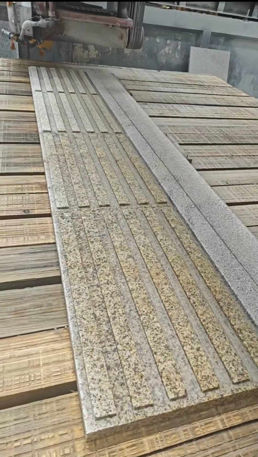 张掖黄金麻盲道石 盲条